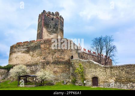 Rovine del castello di Bolkow in Polonia Foto Stock