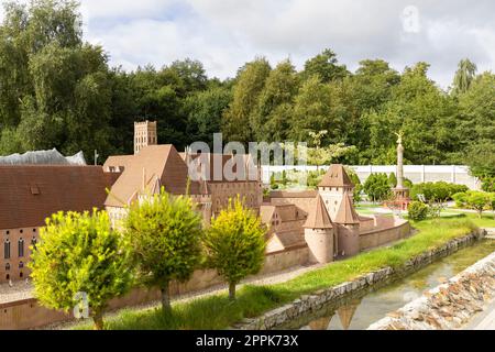 Parco Baltico delle miniature, piccola replica del castello di Malbork dell'ordine Teutonico, Miedzyzdroje, Polonia Foto Stock