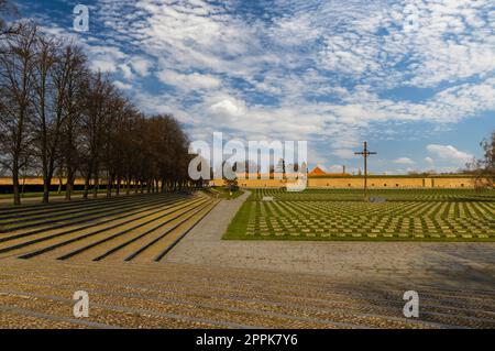 Piccola fortezza e memoriale delle vittime della guerra mondiale del 2nd, Terezin, Boemia settentrionale, Repubblica Ceca Foto Stock