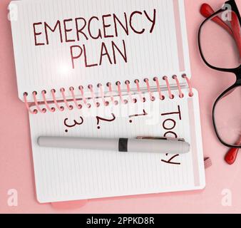 Cartello di testo che mostra il piano di emergenza. Parola per le procedure per la risposta alle emergenze importanti sia preparato Foto Stock