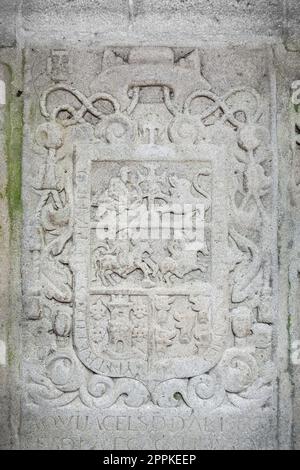 Pietra tombale nella cattedrale di Santiago de Compostela, Galizia, Spagna Foto Stock