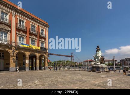 La piazza solare nel centro storico di Portugalete, Biscaglia, Spagna Foto Stock
