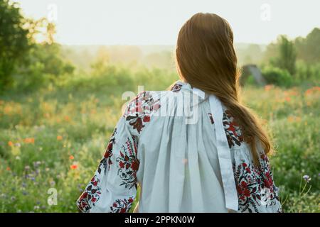 Primo piano signora in tradizionale abito concetto foto Foto Stock