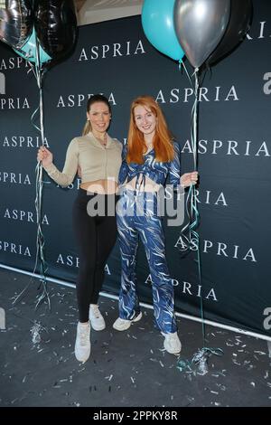 Jacqueline Hardt (jackyxsecrex), Lena Jensen, inaugurazione dell'Energy-Arena nell'Aspria Cluib Alstertal, Amburgo, 04.02.2023 Foto Stock