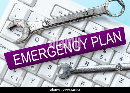 Ispirazione che mostra il segno piano di emergenza. Concetto che significa procedure per la risposta alle emergenze importanti essere preparati Foto Stock