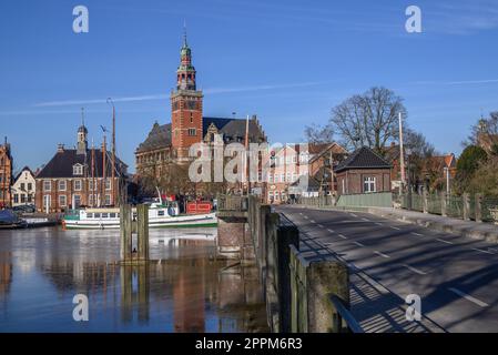 La città di Leer sul fiume ems in germania Foto Stock