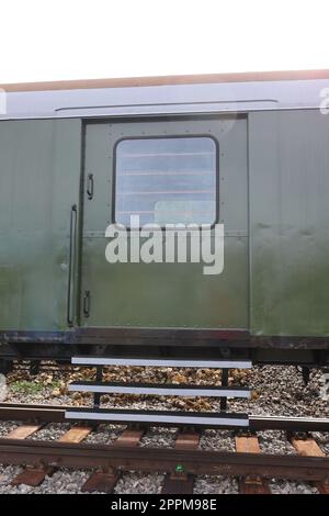 Porta per il carico di un vagone ferroviario Foto Stock