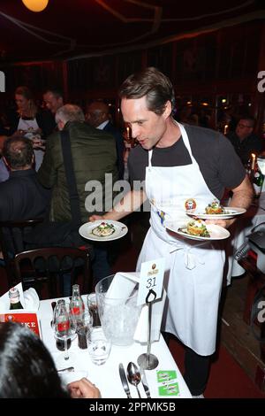 Matthias Schloo, serata di beneficenza in aiuto dell'Altona Children's Hospital (AKK) nel Palazzo Cornelia Poletto, Amburgo, 28.02.2023 Foto Stock