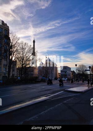Cupole della Cattedrale della Santissima Trinità, nuova cattedrale ortodossa russa a Parigi Foto Stock