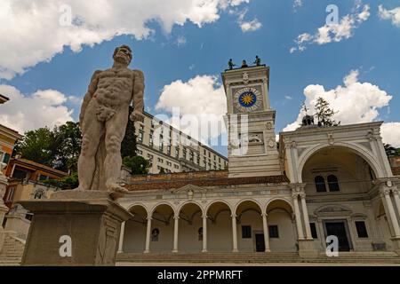 Piazza Libertà a Udine Foto Stock