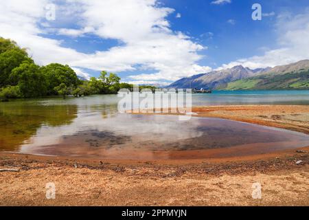 Si trova a Glenorchy, a circa 50 km da Queenstown in Nuova Zelanda. Glenorchy si trova nella parte più settentrionale del lago Wakatipu e alla fine della strada. Foto Stock