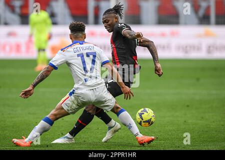 Milano, Italia. 23rd Apr, 2023. Stadio San Siro, 23.04.23 Rafael Leao (17 Milano) durante la Serie A match tra AC Milan e US Lecce allo Stadio San Siro di Milano, Italia Calcio (Cristiano Mazzi/SPP) Credit: SPP Sport Press Photo. /Alamy Live News Foto Stock