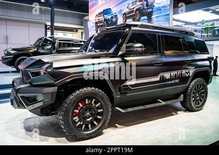 Il SUV elettrico Mengshi M-Hero 917 di Dongfeng in mostra al Salone dell'Auto di Shanghai del 2023. Foto Stock