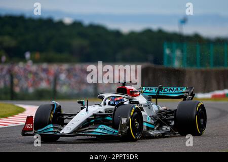 SUZUKA, GIAPPONE, circuito di Suzuka, 8. Ottobre: George Russell (GBR) del team Mercedes durante le qualifiche durante il Gran Premio di Formula uno giapponese alla S Foto Stock
