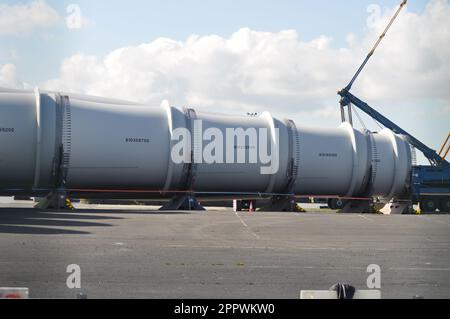 Produzione e produzione di pale per turbine eoliche presso Siemens Gamesa, Alexandra Dock, Hull, Inghilterra Foto Stock