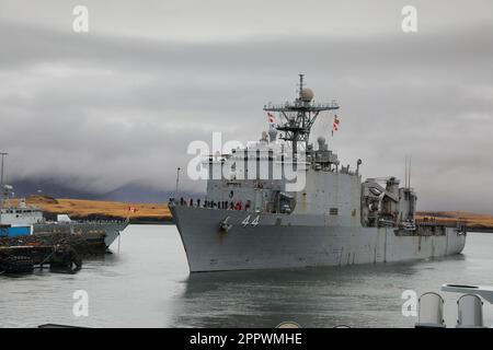 La nave di sbarco anfibio USS Gunston Hall (LSD 44) a Reykjavik Foto Stock