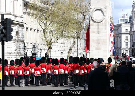 Londra, Regno Unito. 25th Apr, 2023. Giornata COMMEMORATIVA DI ANZAC al Cenotaph di Londra. Credit: Uwe Deffner/Alamy Live News Foto Stock