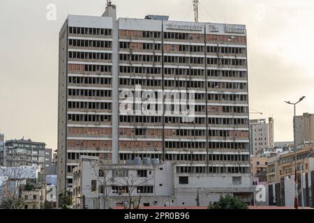 Edificio di uffici a Beirut distrutto in un'esplosione, Beirut, Libano Foto Stock