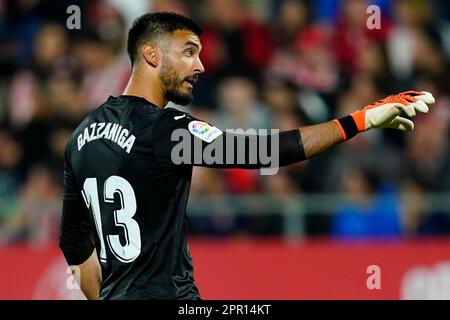 Paulo Gazzaniga di Girona durante la partita la Liga tra il Girona FC e il Real Madrid giocata allo Stadio Montilivi il 25 aprile 2023 a Girona, Spagna. (Foto di Sergio Ruiz / PRESSIN) Foto Stock