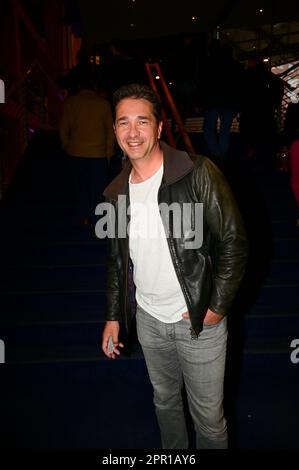 Andreas Elsholz bei der Premiere des Theaterstücks 'Stolz und Vorurteil *oder so' in der Komödie am Kurfürstendamm im Theater am Potsdamer Platz. Berl Foto Stock