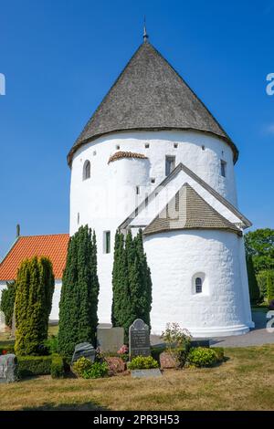 Sankt Ols Kirke, in inglese Chiesa di Saint OLAF, nel villaggio di Olsker, Allinge Municipality, Bornholm Island, Danimarca, Scandinavia, Europa. Foto Stock