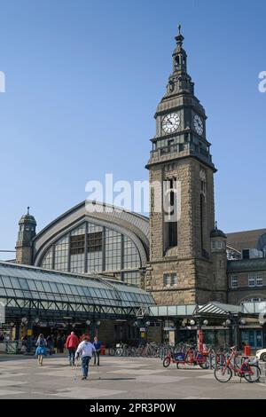 Hauptbahnhof, Hachmannplatz, Kirchenallee, Amburgo, Deutschland Foto Stock