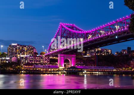 Story Bridge sul fiume Brisbane e Howard Smith Wharves, Brisbane Queensland Australia Foto Stock