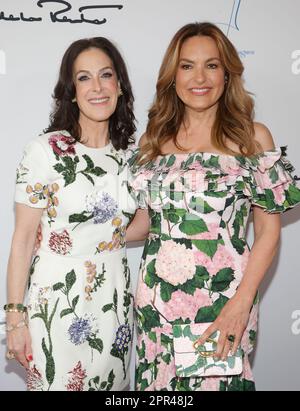 Beverly Hills, California. 25th Apr, 2023. Al 33rd° pranzo di primavera annuale dei colleghi e al Oscar De la Renta Fashion Show presso il Beverly Hilton Hotel di Beverly Hills, California, il 25 aprile 2023. Credit: Faye Sadou/Media Punch/Alamy Live News Foto Stock