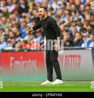 Londra, Regno Unito. 23rd Apr, 2023. 23 Apr 2023 - Brighton and Hove Albion v Manchester United - Emirates fa Cup - Semifinale - Stadio di Wembley. Brighton & Hove Albion Manager Roberto De Zerbi durante la semifinale della fa Cup contro il Manchester United. Picture Credit: Notizie dal vivo su Mark Pain/Alamy Foto Stock