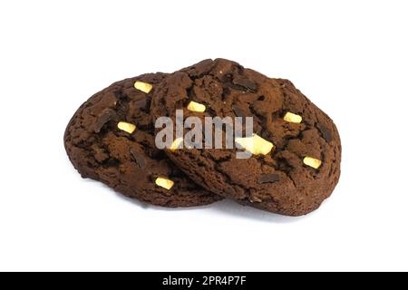Biscotti morbidi al cioccolato isolati su sfondo bianco dettagli di alta qualità Foto Stock