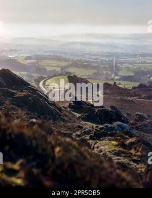 Ramshaw Rocks vicino ai Roaches nel quartiere di Staffordshire Peak, formazioni rocciose di pietra gritstone e arenaria e geologia nella campagna inglese Foto Stock