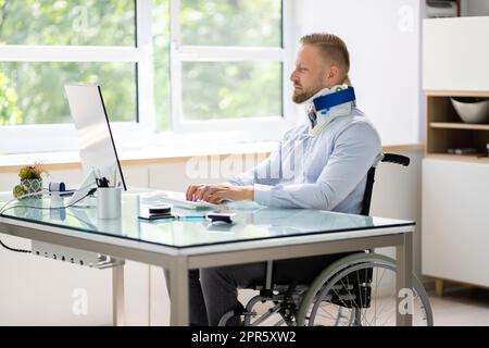 Incidente di invalidità in ufficio Foto Stock
