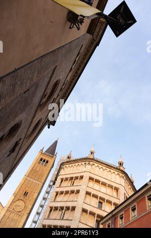 Parma, Italiy - 06, 18, 2022: Gara d'auto d'epoca mille miglia 2022 Foto Stock