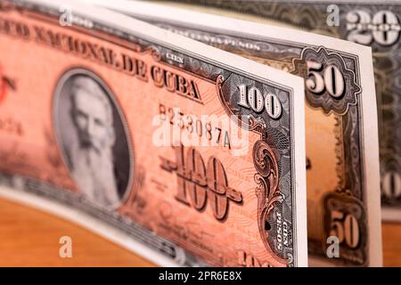 Old Cuban Pesos un background aziendale Foto Stock