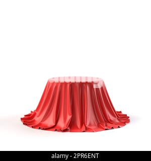 Scatola rotonda rivestita con tessuto rosso isolato su sfondo bianco. Sorpresa, premio, premio, concetto di presentazione. Stand per showroom. Rivelare un oggetto nascosto, Foto Stock