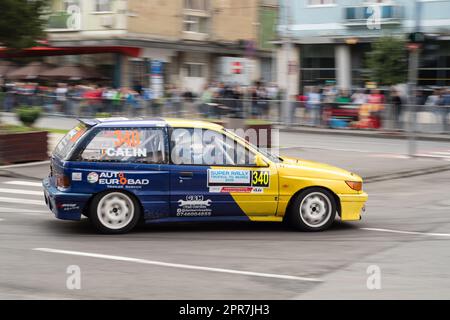 Marosvasarhely/ Transilvania - 23 giugno 2018: Mitsubishi Lancer che si esibisce durante il Super Rally Trofeul Targu Mures. Foto Stock