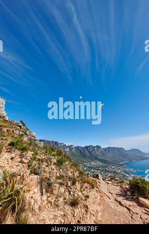 Sentieri di montagna - Lions Head and Table Mountaion. Percorsi di montagna su Lions Head, Table Mountain National Park, Città del Capo, Sudafrica. Foto Stock