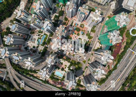 Vista dall'alto del quartiere residenziale di Hong Kong Foto Stock