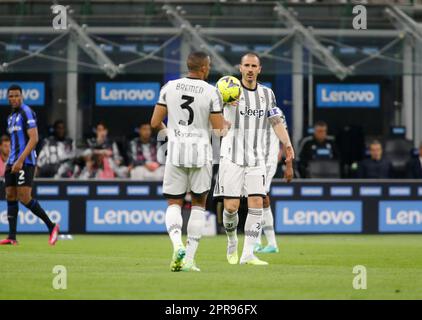 Milano, Italia. 26th Apr, 2023. Leonardo Bonucci della Juventus durante la semifinale della Coppa Italia seconda tappa, partita di calcio tra Juventus FC Internazionale FC il 26 aprile 2026 allo Stadio Giuseppe Meazza di San Siro, Milano. Credit: Nderim Kaceli/Alamy Live News Foto Stock