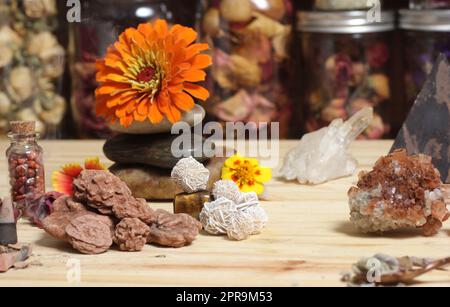 Desert Rose Rocks da Oklahoma sulla Tabella di meditazione Foto Stock