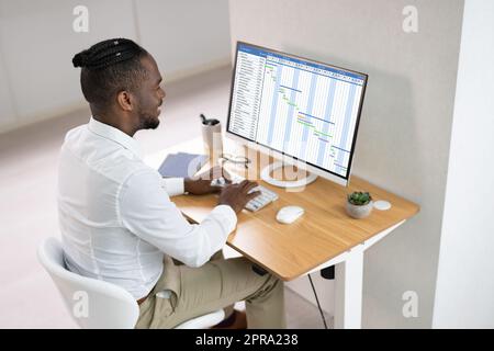 Elenco dei piani dei documenti del progetto software Gantt Foto Stock