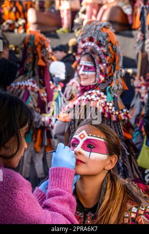 Un momento della cerimonia di apertura delle celebrazioni per i 150 anni del Carnevale di Viareggio il 4 febbraio 2023 a Viareggio Foto Stock