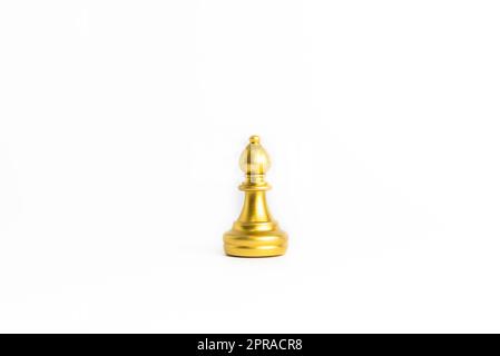 gioco di scacchi oro isolato su sfondo bianco. Foto Stock