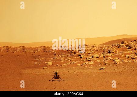 Un elicottero per esplorare Marte. Elementi di questa immagine fornito NASA. Foto di alta qualità Foto Stock