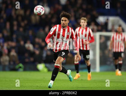 26th aprile 2023; Stamford Bridge, Chelsea, Londra, Inghilterra: Premier League Football, Chelsea contro Brentford; Kevin Schade di Brentford Foto Stock