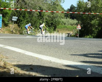 JESI, ITALIA - 17 MAGGIO 2022: Ciclisti durante la fase 10 della gara ciclistica giro d`Italia 105 Foto Stock