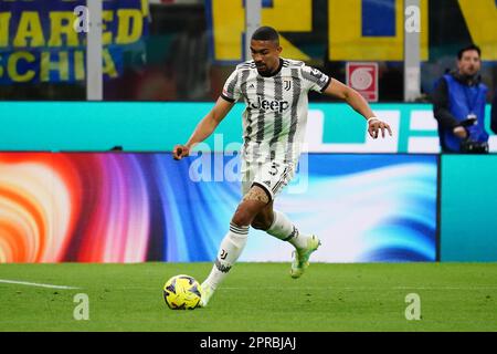 Milano, Italia. 26th Apr, 2023. Bremer (Juventus FC) durante la Coppa Italia, Coppa Italia, semifinali, 2nd tappa di calcio tra FC Internazionale e Juventus FC il 26 aprile 2023 allo stadio Giuseppe Meazza di Milano - Foto Morgese-Rossini/DPPI Credit: DPPI Media/Alamy Live News Foto Stock