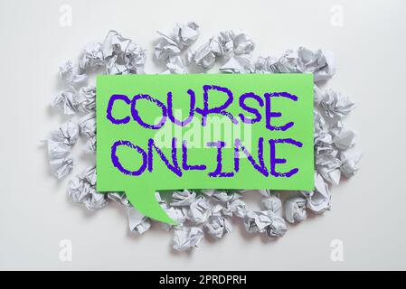 Corso di scrittura di testo online. Approccio aziendale eLearning Educazione elettronica Distant Study Digital Class Paper è stato inserito in Speech Bubble with Important Information. Foto Stock