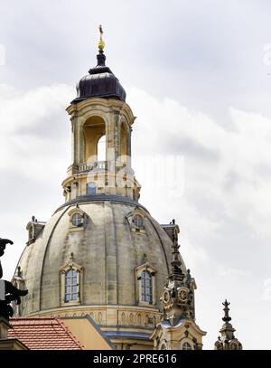 Frauenkirche a Dresda, chiesa barocca evangelico-luterana nel centro storico di Dresda, costruita dal 1726 al 1743 secondo i piani di George Bähr, distrutta nel 1945, ricostruita dal 1994 al 2005 Foto Stock