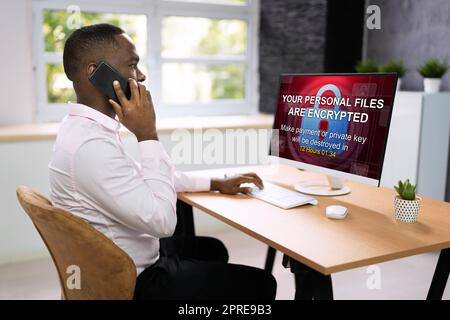 Ransomware malware Cyber Attack su computer aziendale Foto Stock